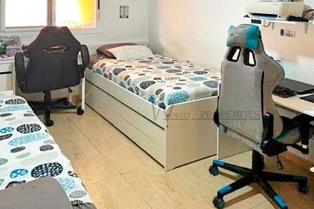 2 slaapkamer Flat te koop in Casco Urbano, Adeje met zwembad - € 330.000 (Ref: 9135121)