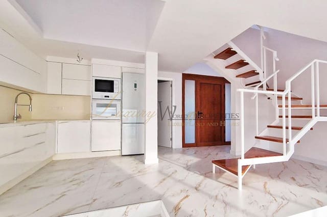 2 chambre Appartement à vendre à Los Gigantes, Santiago del Teide avec piscine - 575 000 € (Ref: 9142291)