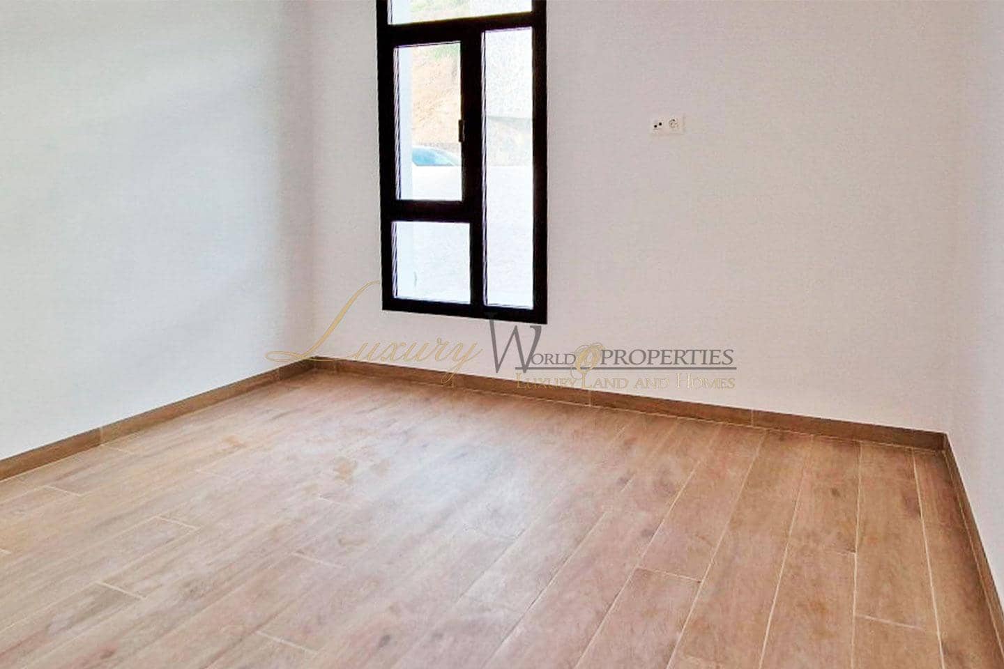 2 soveværelse Lejlighed til salg i Los Gigantes med swimmingpool - € 575.000 (Ref: 9142291)