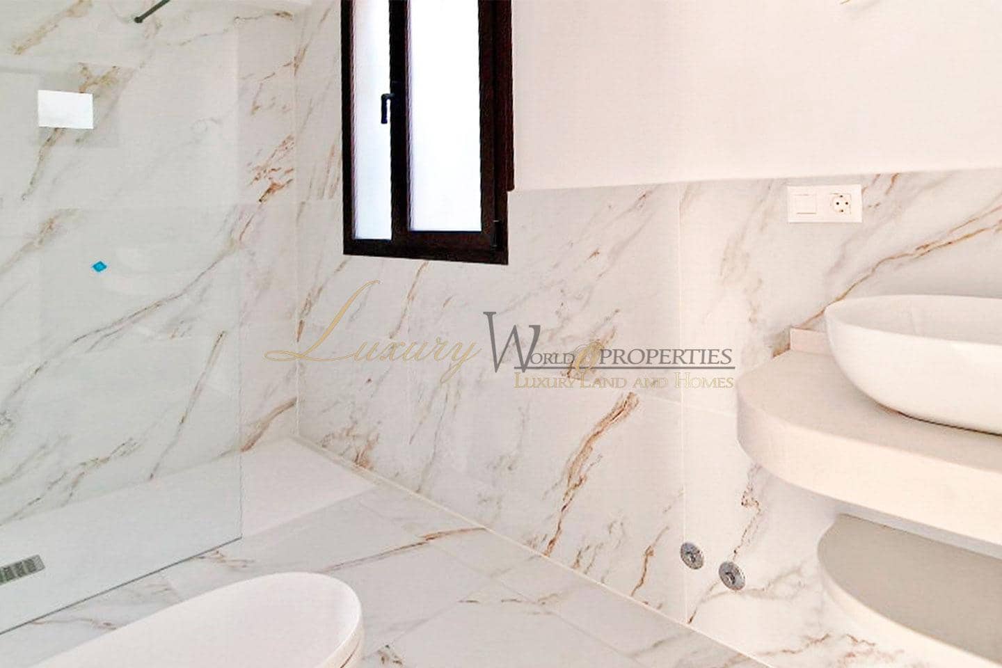 2 soveværelse Lejlighed til salg i Los Gigantes med swimmingpool - € 575.000 (Ref: 9142291)