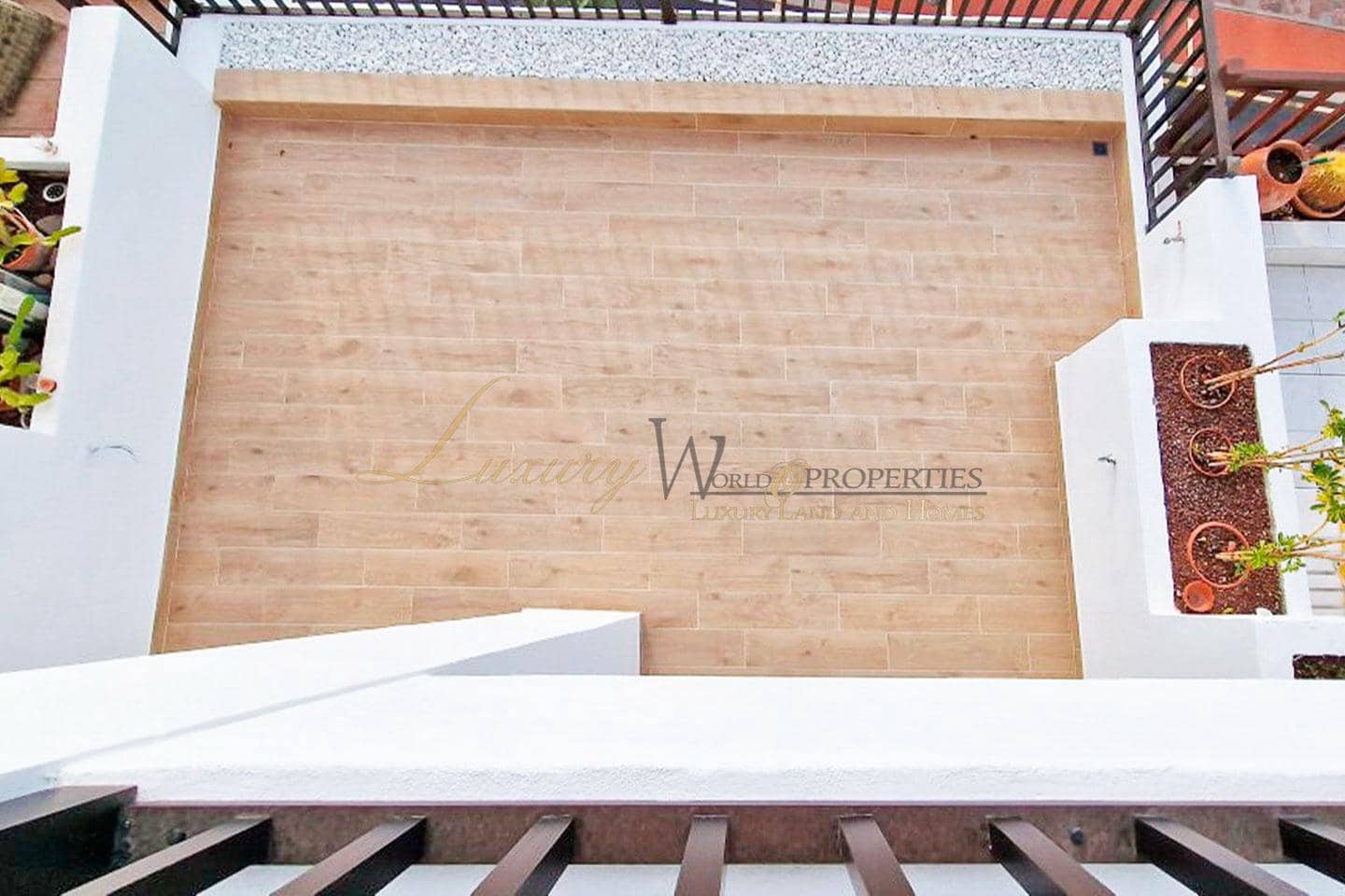 2 soveværelse Lejlighed til salg i Los Gigantes med swimmingpool - € 575.000 (Ref: 9142291)