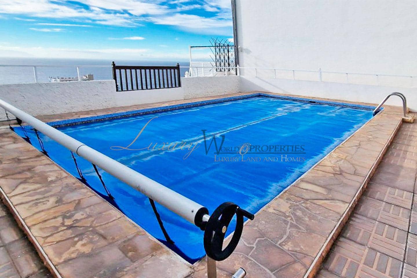 2 soveværelse Lejlighed til salg i Los Gigantes med swimmingpool - € 575.000 (Ref: 9142291)