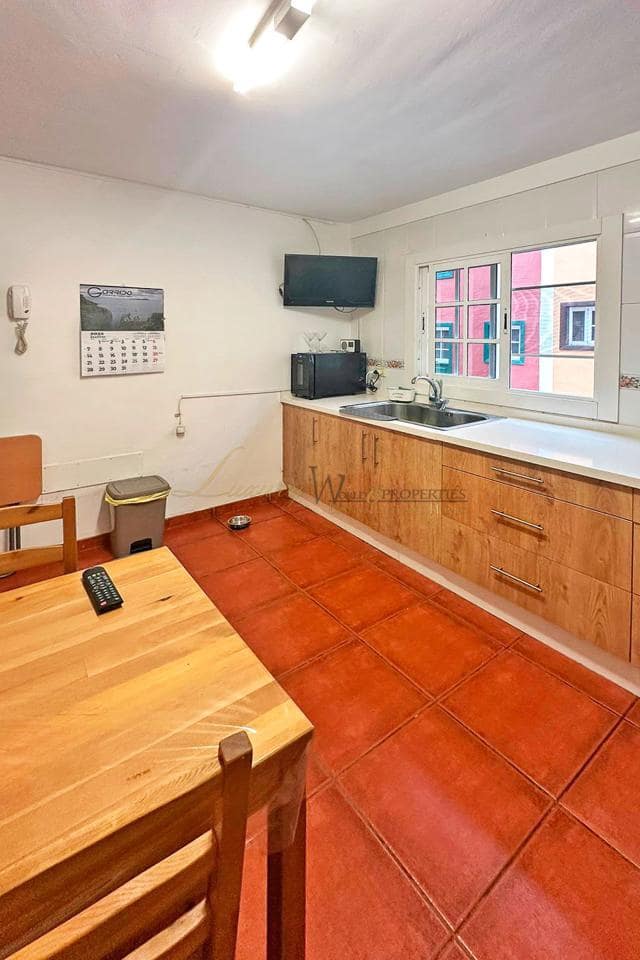 3 soveværelse Villa til salg i Adeje med swimmingpool garage - € 430.000 (Ref: 9160612)