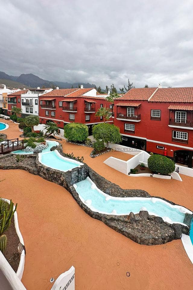 3 soveværelse Villa til salg i Adeje med swimmingpool garage - € 430.000 (Ref: 9160612)