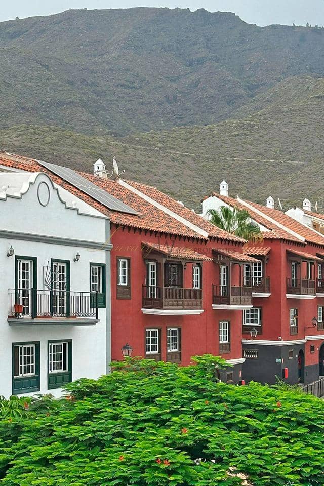 3 soveværelse Villa til salg i Adeje med swimmingpool garage - € 430.000 (Ref: 9160612)