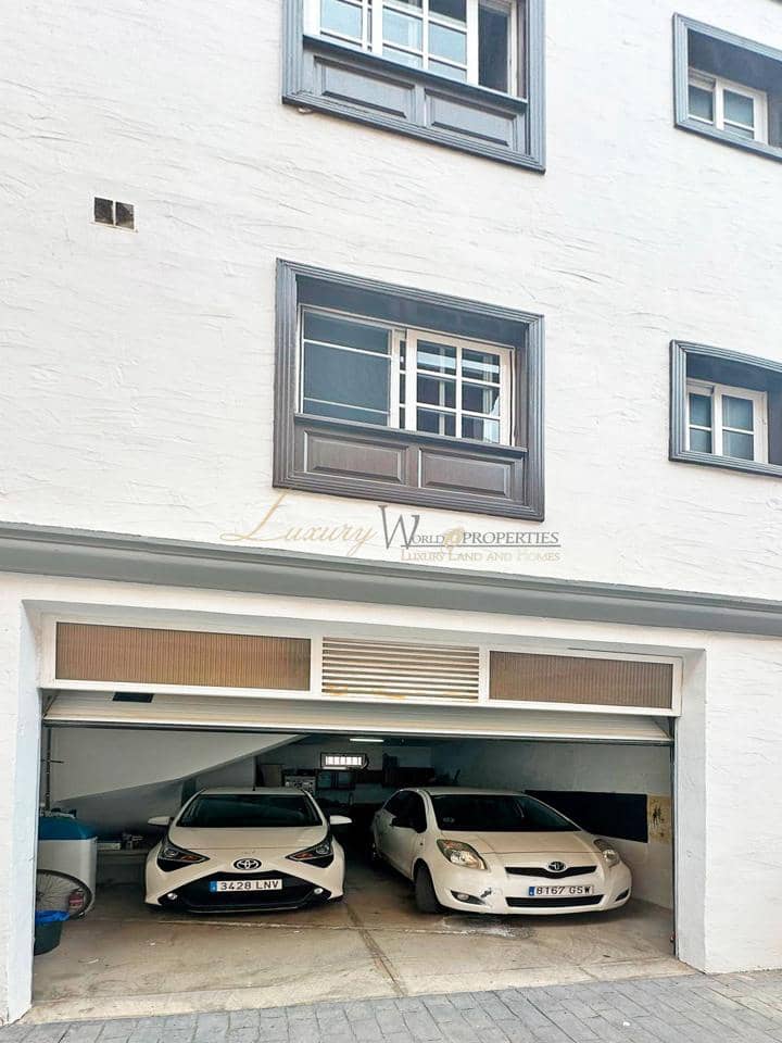 3 soveværelse Villa til salg i Adeje med swimmingpool garage - € 430.000 (Ref: 9160612)