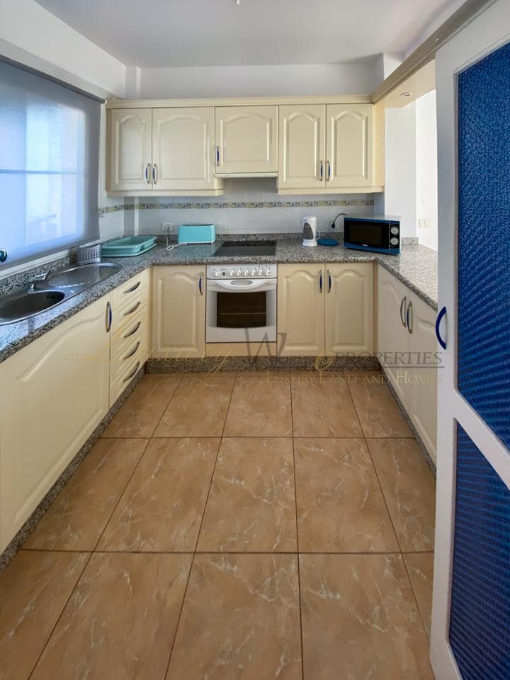 1 slaapkamer Flat te koop in Los Cristianos met zwembad - € 295.000 (Ref: 9163211)