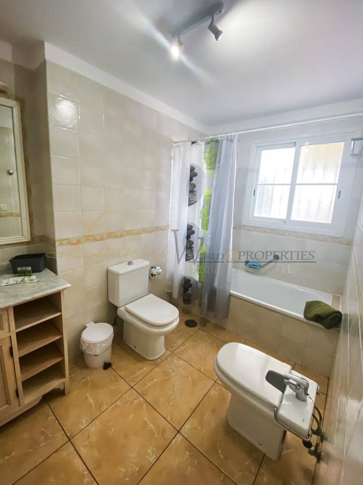 1 slaapkamer Flat te koop in Los Cristianos met zwembad - € 295.000 (Ref: 9163211)