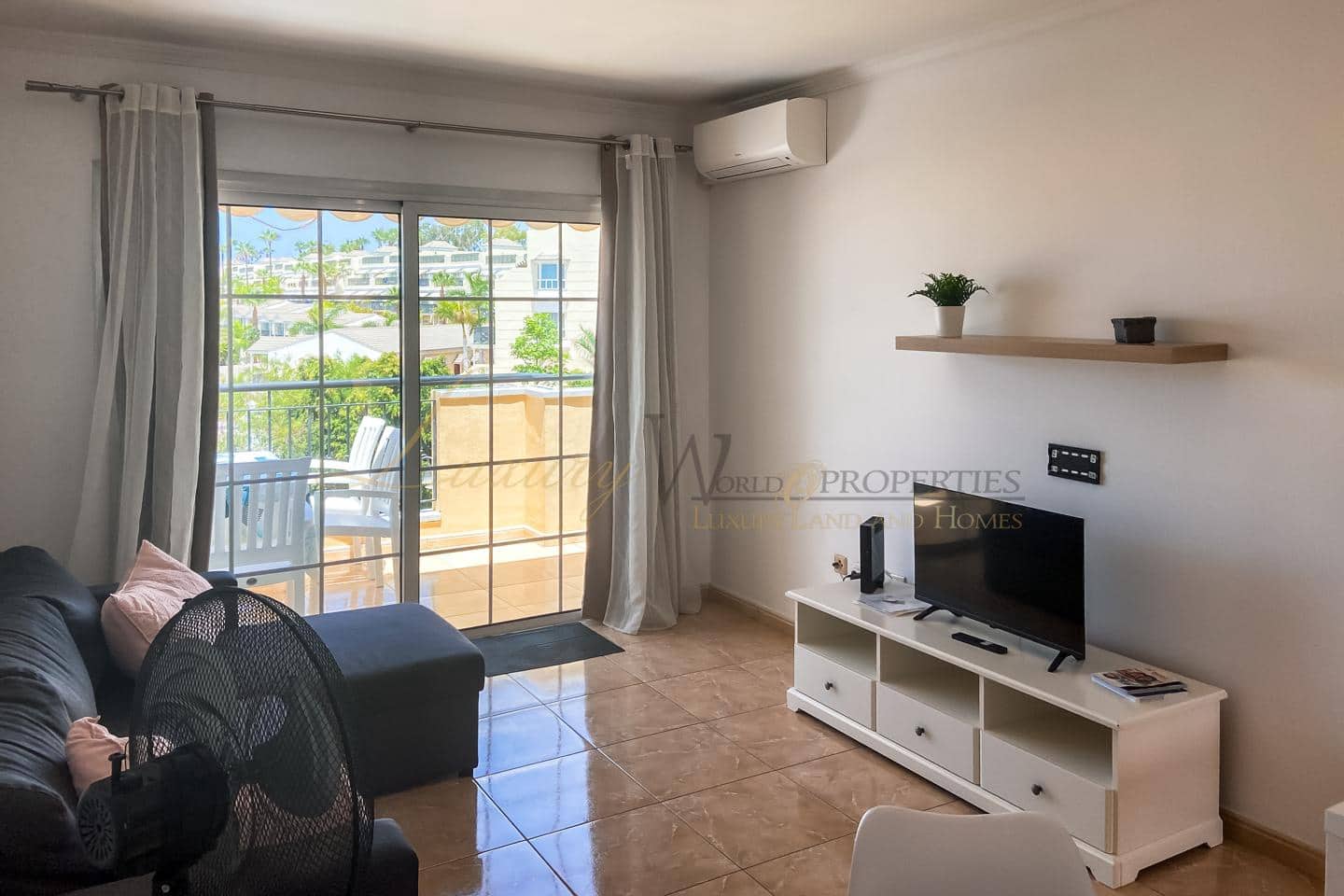 1 slaapkamer Flat te koop in Los Cristianos met zwembad - € 295.000 (Ref: 9163211)