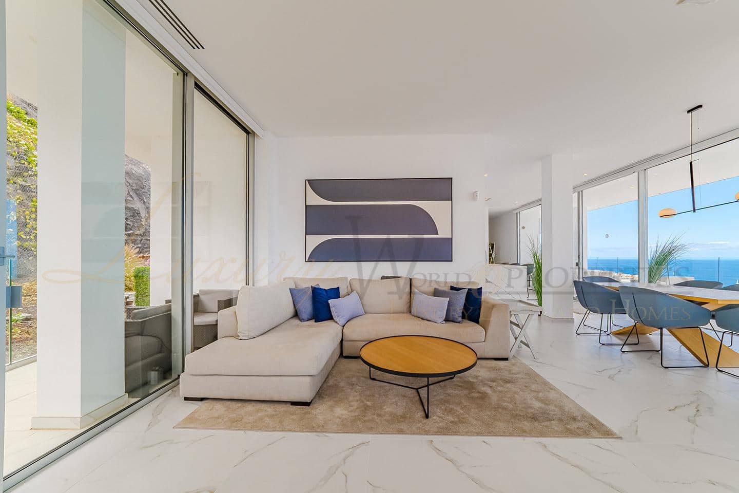 3 bedroom Flat for sale in Los Gigantes with pool garage - € 2,495,000 (Ref: 9164306)