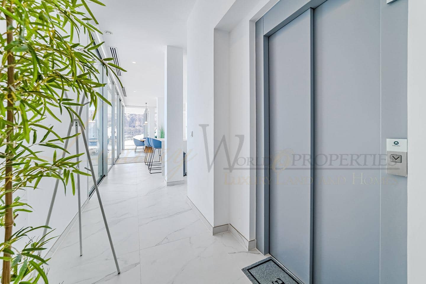 3 bedroom Flat for sale in Los Gigantes with pool garage - € 2,495,000 (Ref: 9164306)