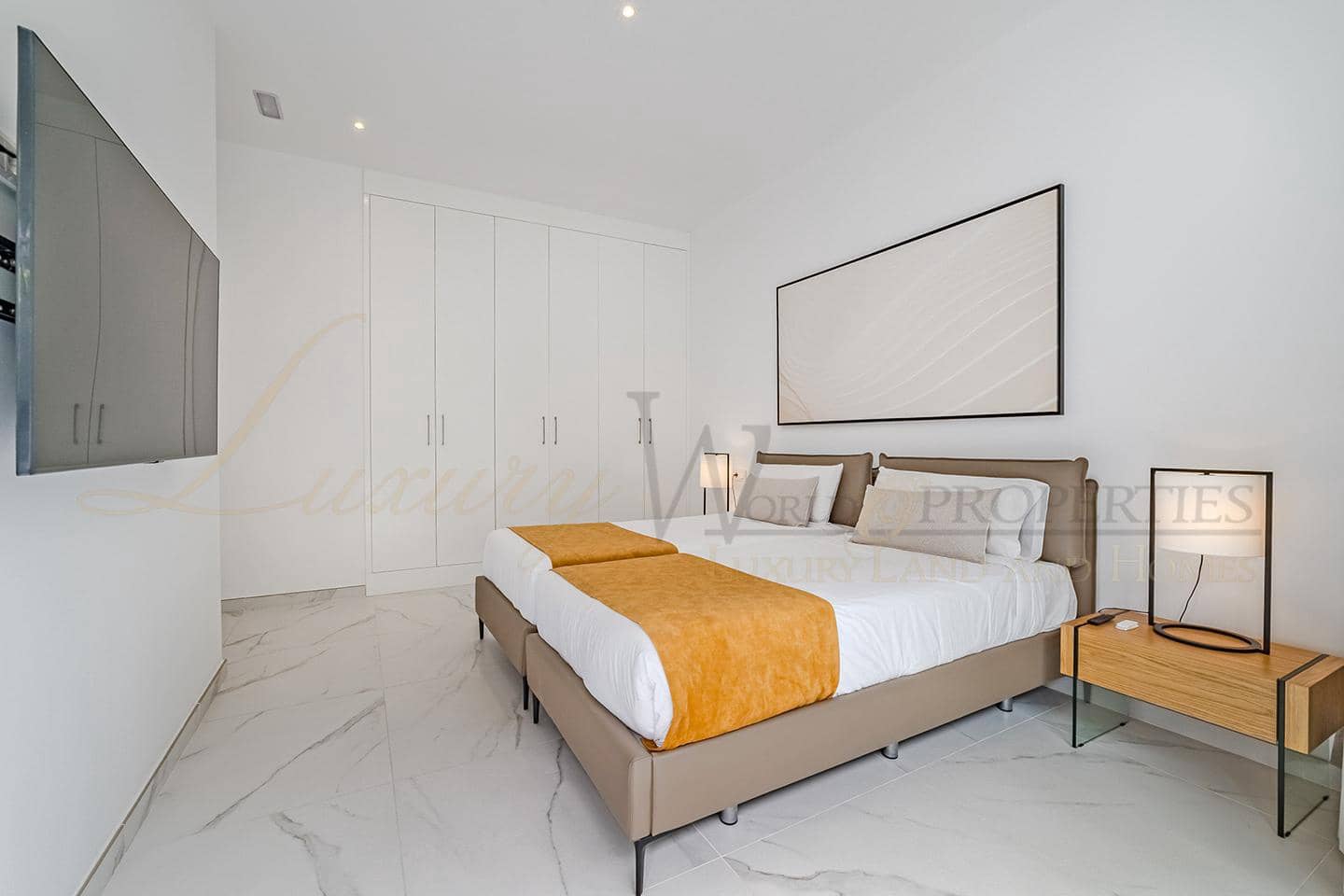 3 bedroom Flat for sale in Los Gigantes with pool garage - € 2,495,000 (Ref: 9164306)