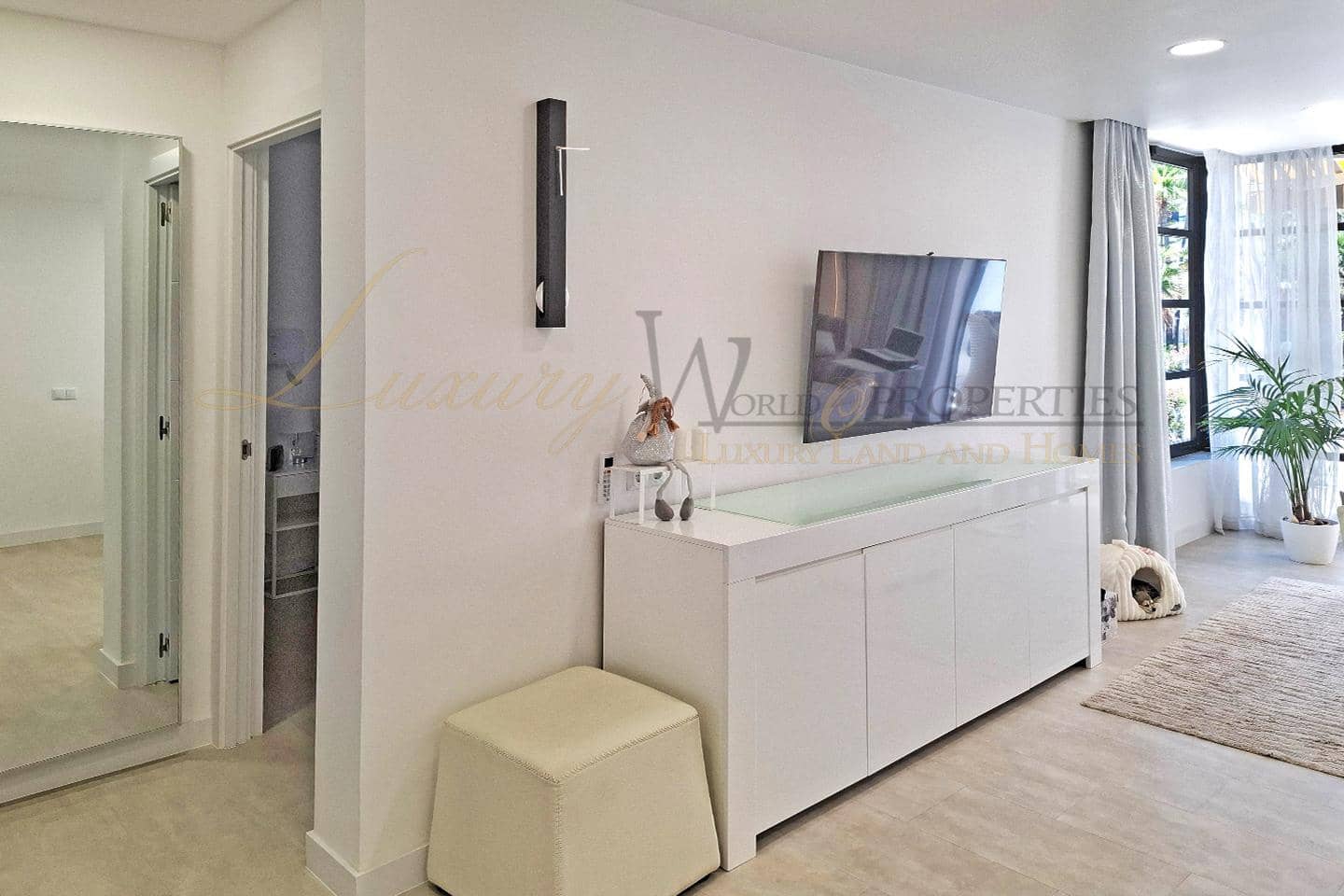 2 soveværelse Lejlighed til salg i Playa de las Americas med swimmingpool - € 590.000 (Ref: 9168228)