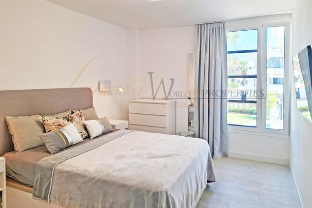 2 slaapkamer Flat te koop in Playa de las Americas, Arona met zwembad - € 530.000 (Ref: 9168228)