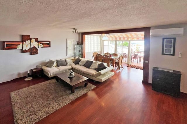 4 soveværelse Villa til salg i Torviscas Centro y Alto, Adeje med swimmingpool garage - € 750.000 (Ref: 9168852)