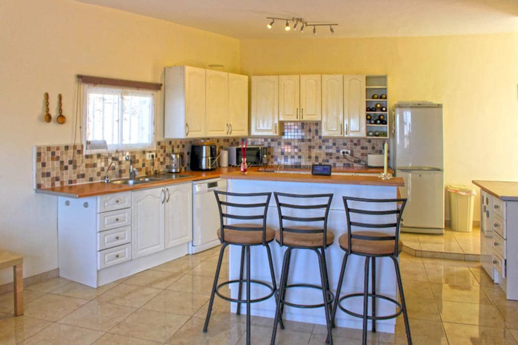 3 soveværelse Villa til salg i Tijoco Bajo med garage - € 415.000 (Ref: 9172462)