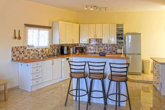 3 soveværelse Villa til salg i Tijoco Bajo, Adeje med garage - € 415.000 (Ref: 9172462)