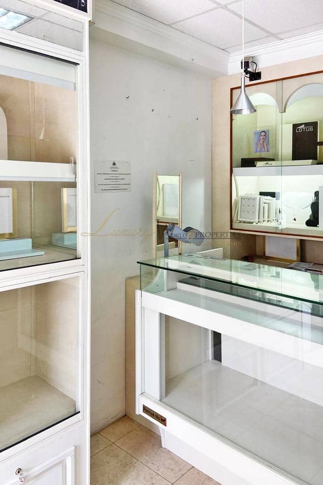 1 quarto Empresa para venda em Adeje - 105 000 € (Ref: 9184314)