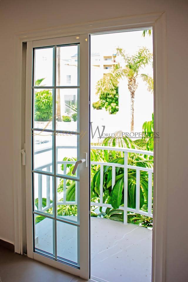 1 slaapkamer Flat te koop in Costa Adeje met zwembad - € 315.000 (Ref: 9187641)