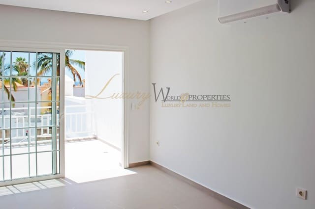 1 slaapkamer Flat te koop in Playa Fañabe, Adeje met zwembad - € 315.000 (Ref: 9187641)