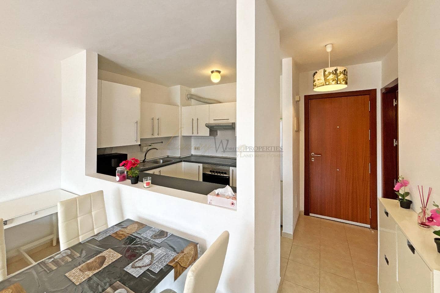 1 bedroom Flat for sale in Llano del Camello with pool garage - € 196,000 (Ref: 9191592)