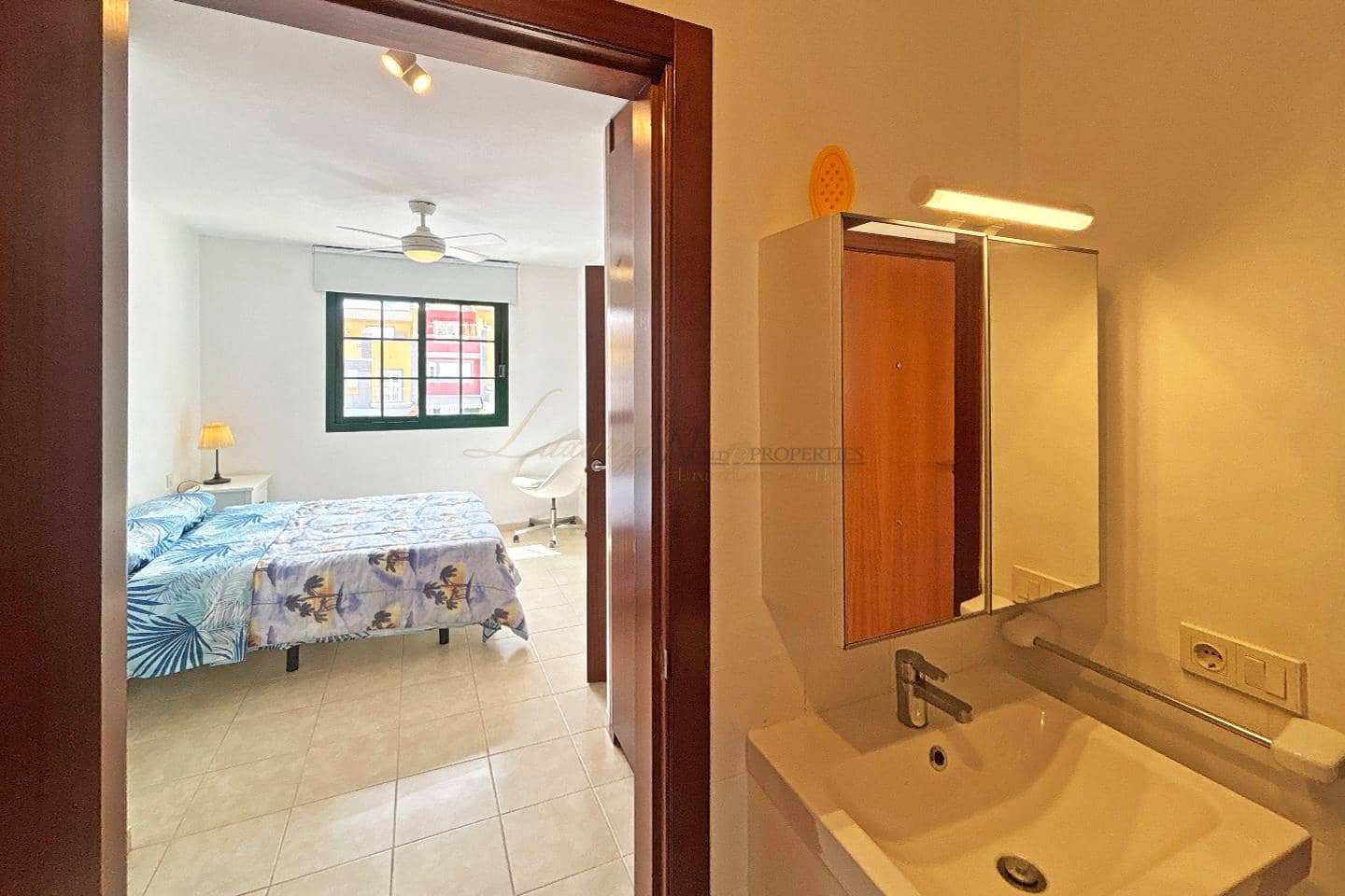 1 bedroom Flat for sale in Llano del Camello with pool garage - € 196,000 (Ref: 9191592)