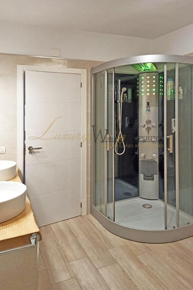 3 soverom Villa til salgs i Los Llanos de Aridane med svømmebasseng garasje - € 350 000 (Ref: 9193077)