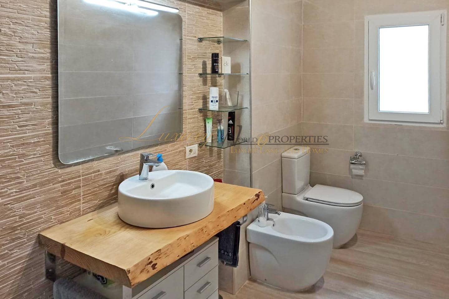 3 soverom Villa til salgs i Los Llanos de Aridane med svømmebasseng garasje - € 350 000 (Ref: 9193077)