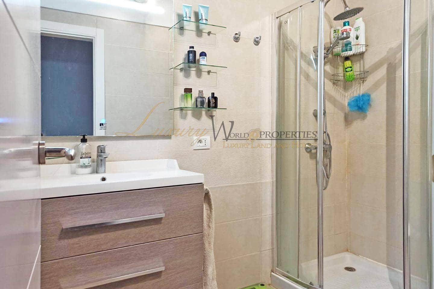 3 soverom Villa til salgs i Los Llanos de Aridane med svømmebasseng garasje - € 350 000 (Ref: 9193077)