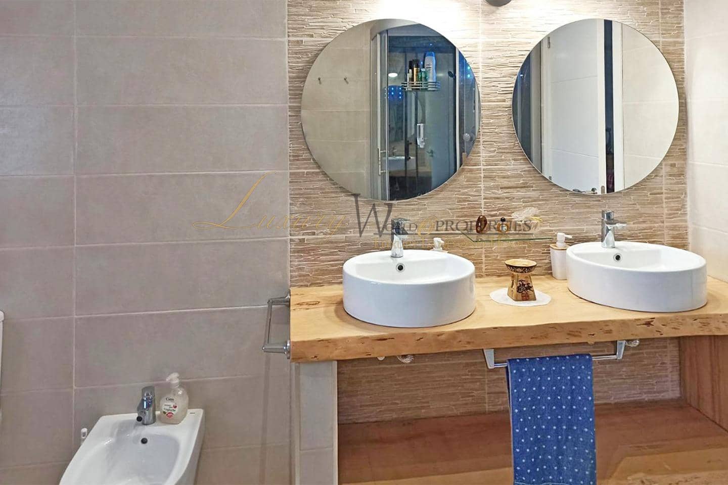 3 soverom Villa til salgs i Los Llanos de Aridane med svømmebasseng garasje - € 350 000 (Ref: 9193077)