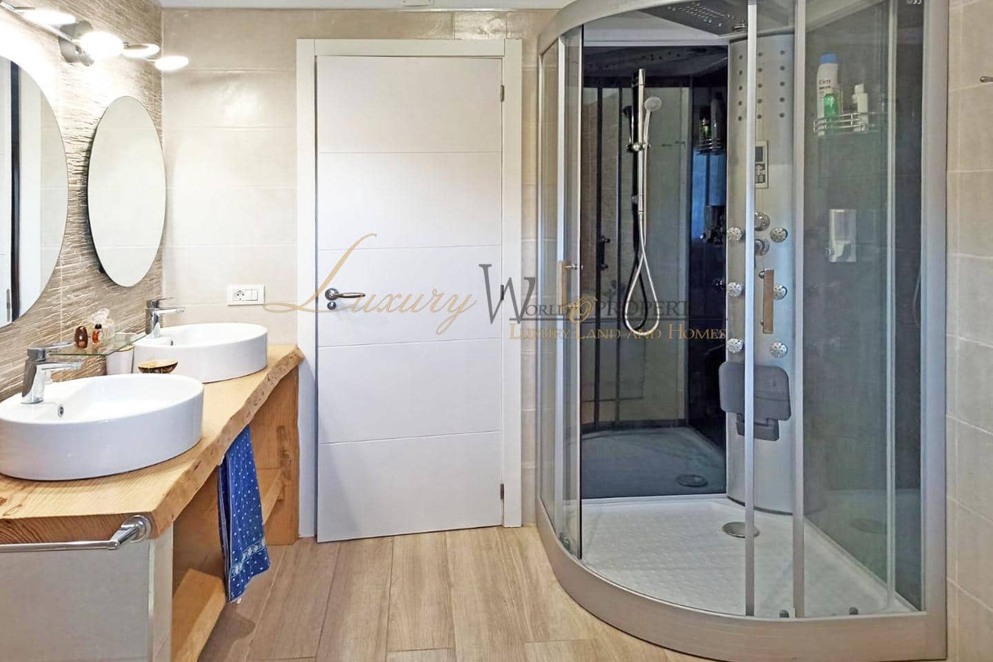 3 soverom Villa til salgs i Los Llanos de Aridane med svømmebasseng garasje - € 350 000 (Ref: 9193077)