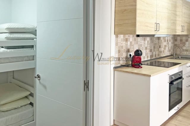 2 soverom Leilighet til salgs i Costa del Silencio, Arona med svømmebasseng - € 210 000 (Ref: 9196926)