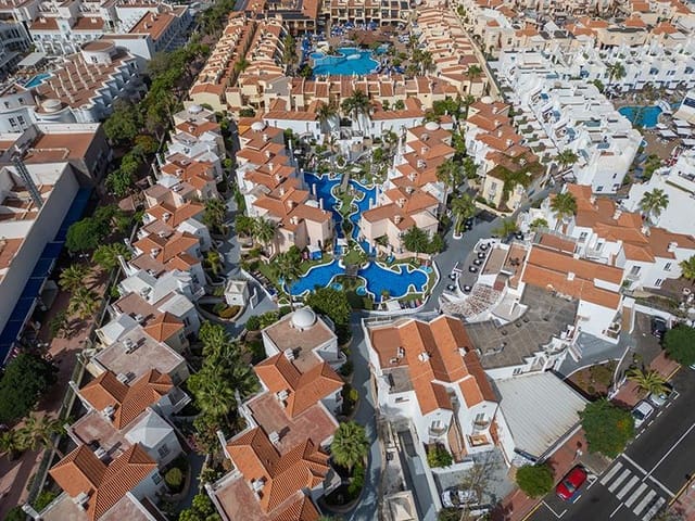 1 slaapkamer Flat te koop in Playa Fañabe, Adeje met zwembad - € 235.000 (Ref: 9201960)