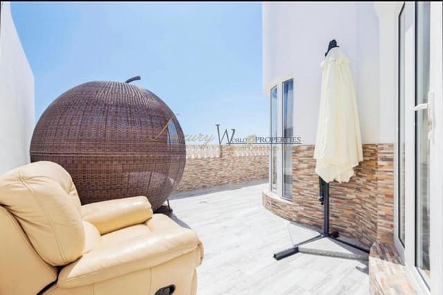 3 slaapkamer Villa te koop in Torviscas Centro y Alto, Adeje met zwembad garage - € 630.000 (Ref: 9235261)