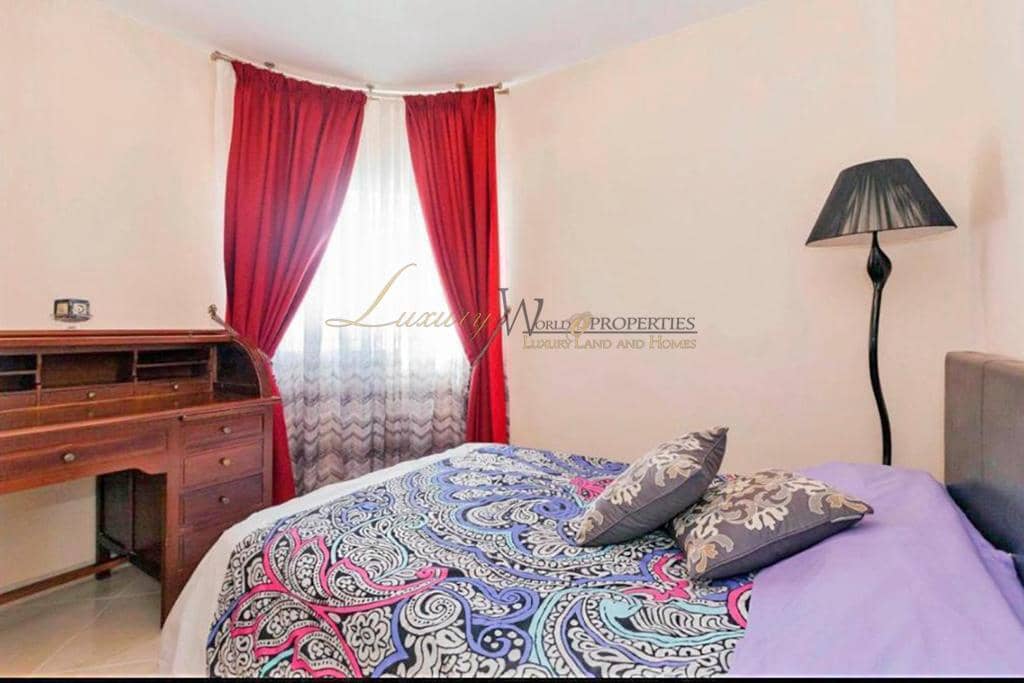 3 soveværelse Villa til salg i Costa Adeje med swimmingpool garage - € 630.000 (Ref: 9235261)