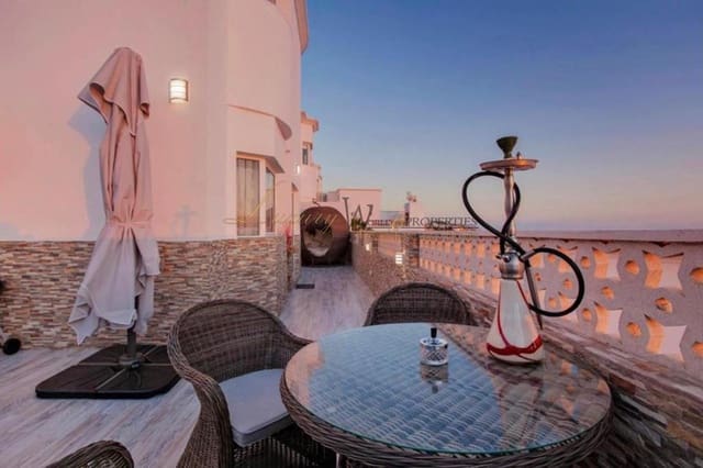 3 slaapkamer Villa te koop in Torviscas Centro y Alto, Adeje met zwembad garage - € 630.000 (Ref: 9235261)