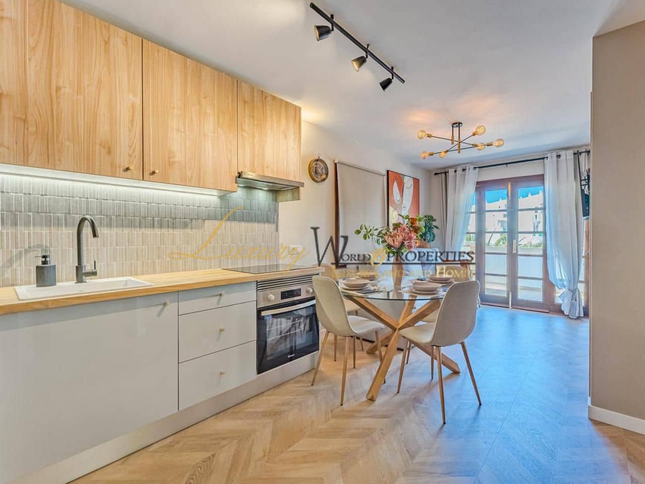 1 soveværelse Lejlighed til salg i Costa Adeje med swimmingpool - € 284.999 (Ref: 9238805)