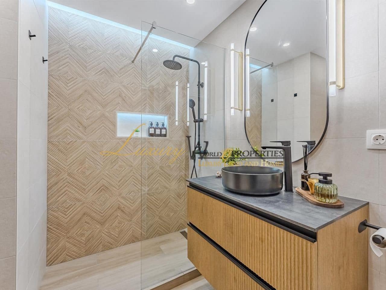 1 soveværelse Lejlighed til salg i Costa Adeje med swimmingpool - € 284.999 (Ref: 9238805)