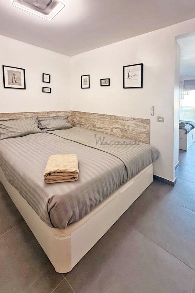 2 bedroom Flat for sale in La Tejita with pool garage - € 420,000 (Ref: 9263829)