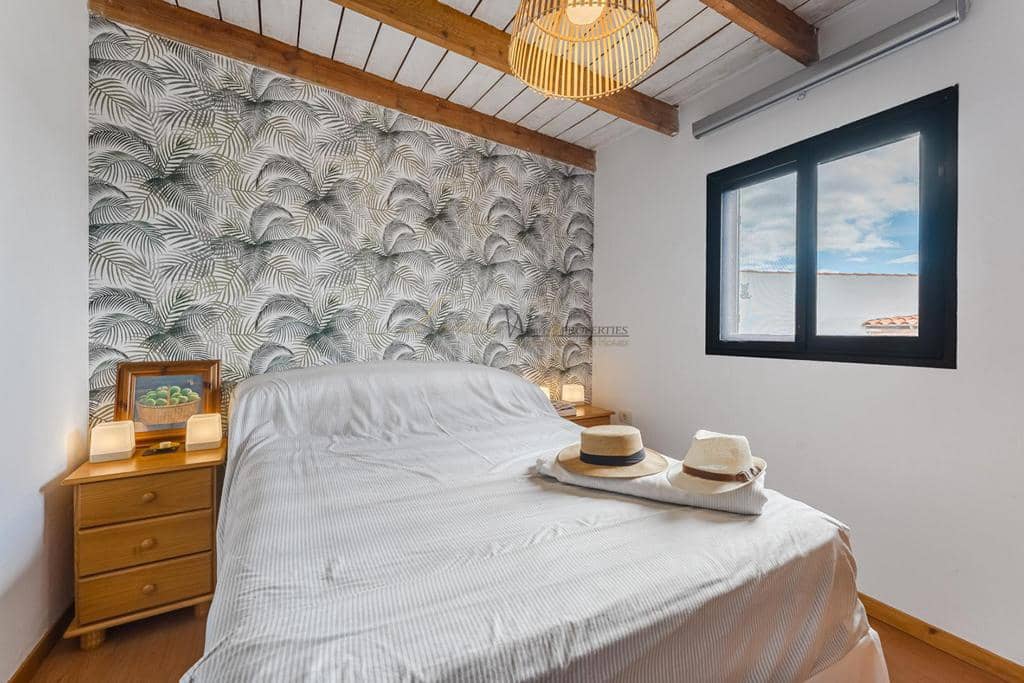 Chalet de 3 habitaciones en Granadilla de Abona en venta con piscina garaje - 389.000 € (Ref: 9298787)