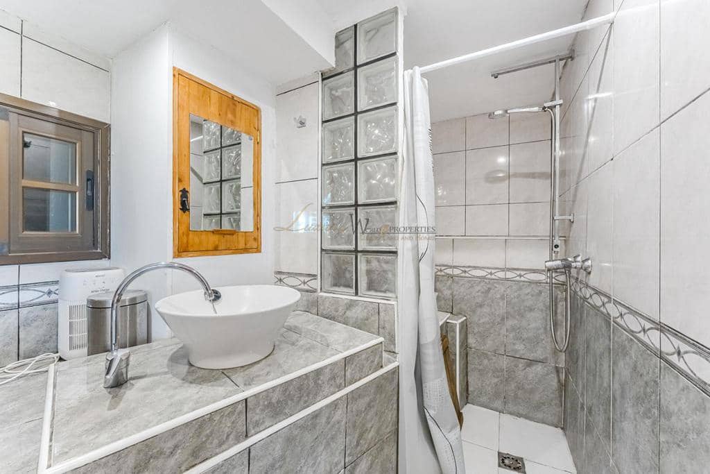 Chalet de 3 habitaciones en Granadilla de Abona en venta con piscina garaje - 389.000 € (Ref: 9298787)