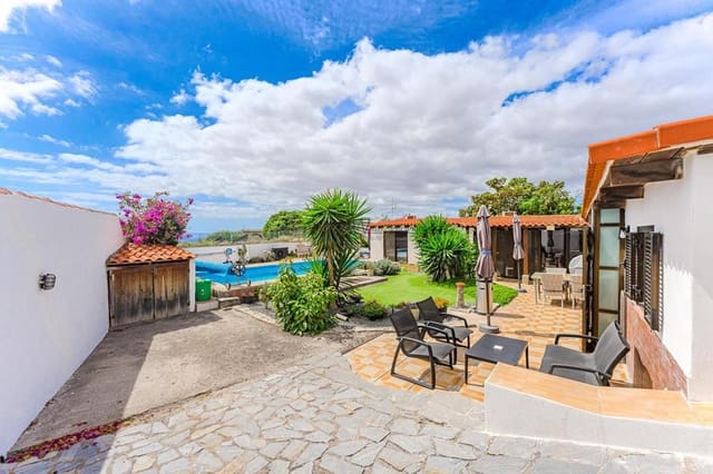 Chalet de 3 habitaciones en Granadilla de Abona en venta con piscina garaje - 389.000 € (Ref: 9298787)