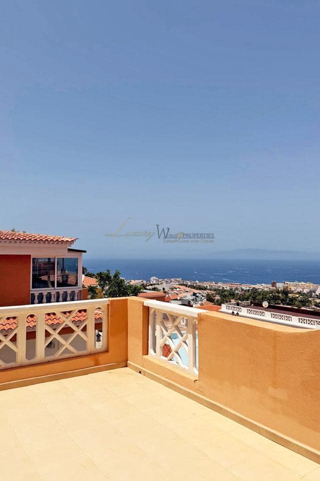 Appartement à vendre à Costa Adeje - 210 000 € (Ref: 9306970)