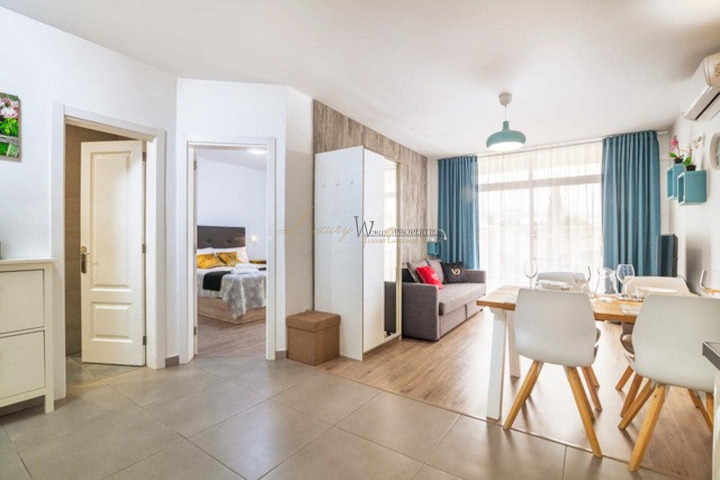 1 soverom Leilighet til salgs i Playa Paraiso med svømmebasseng - € 220 000 (Ref: 9335584)