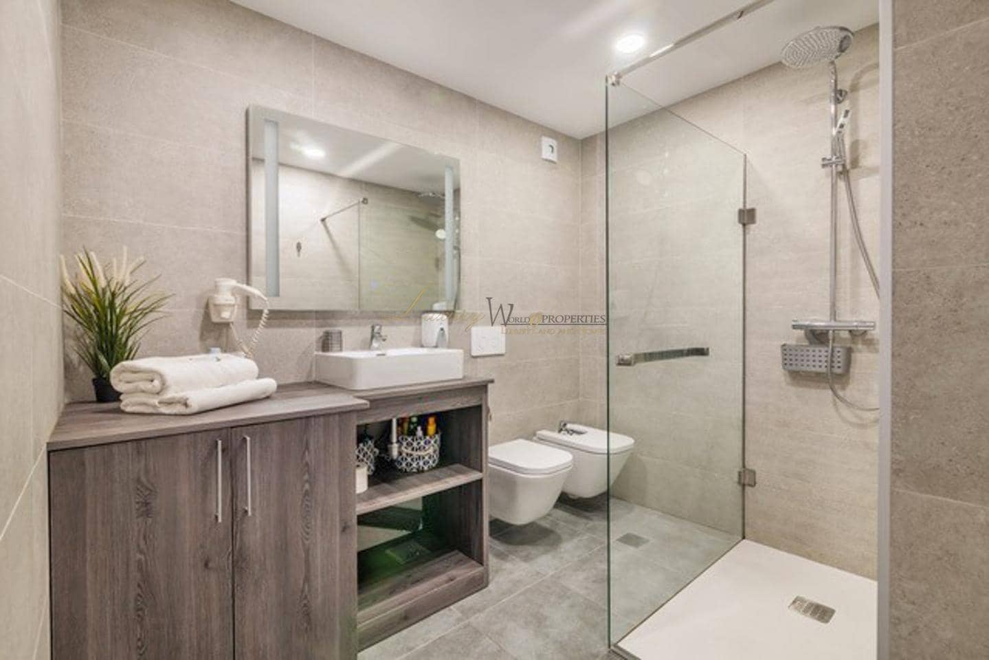 1 soverom Leilighet til salgs i Playa Paraiso med svømmebasseng - € 220 000 (Ref: 9335584)