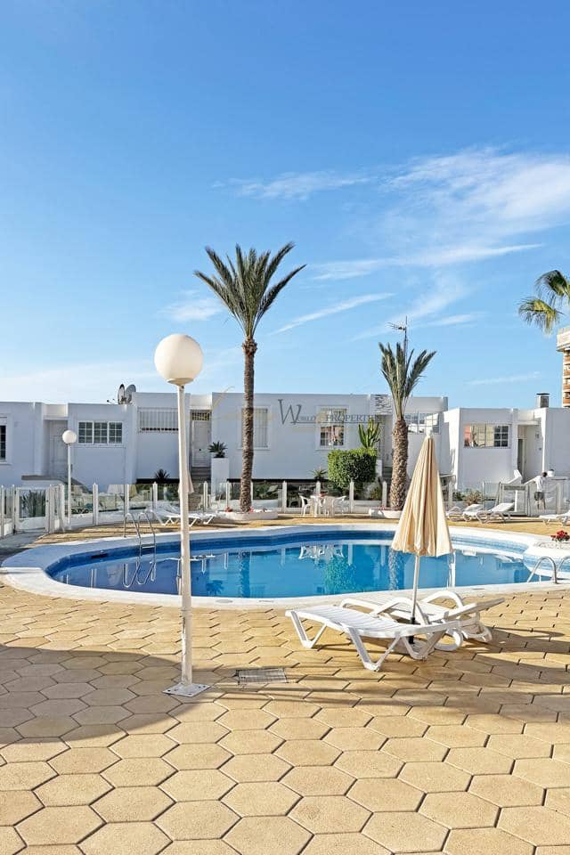 Piso de 2 habitaciones en Los Cristianos en venta - 540.000 € (Ref: 9337162)