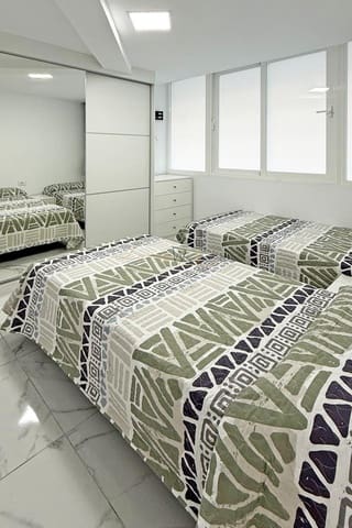 Piso de 2 habitaciones en Los Cristianos, Arona en venta - 540.000 € (Ref: 9337162)