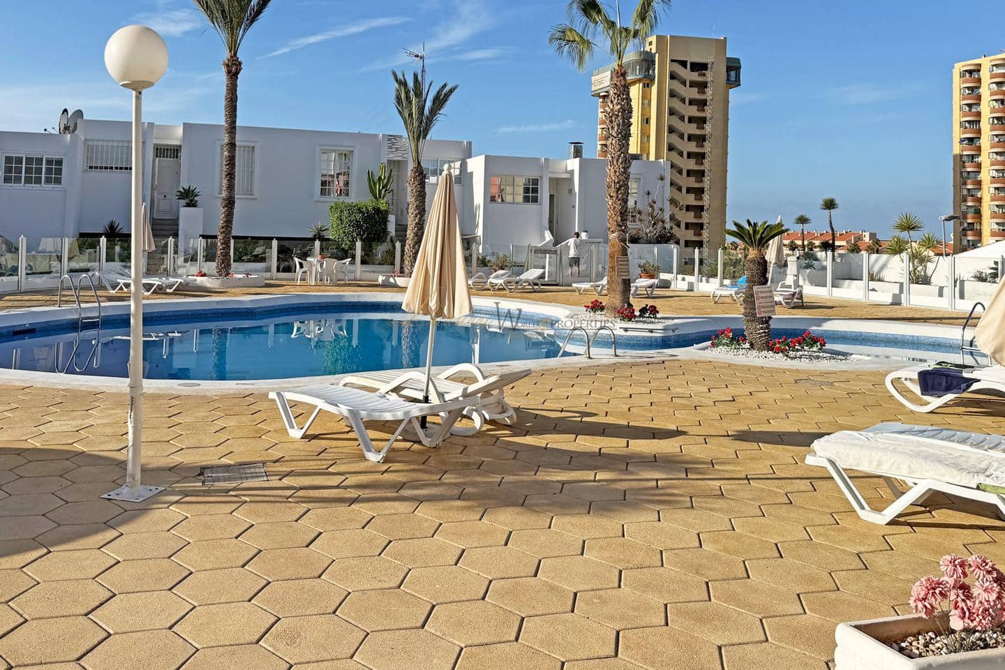 Piso de 2 habitaciones en Los Cristianos en venta - 540.000 € (Ref: 9337162)
