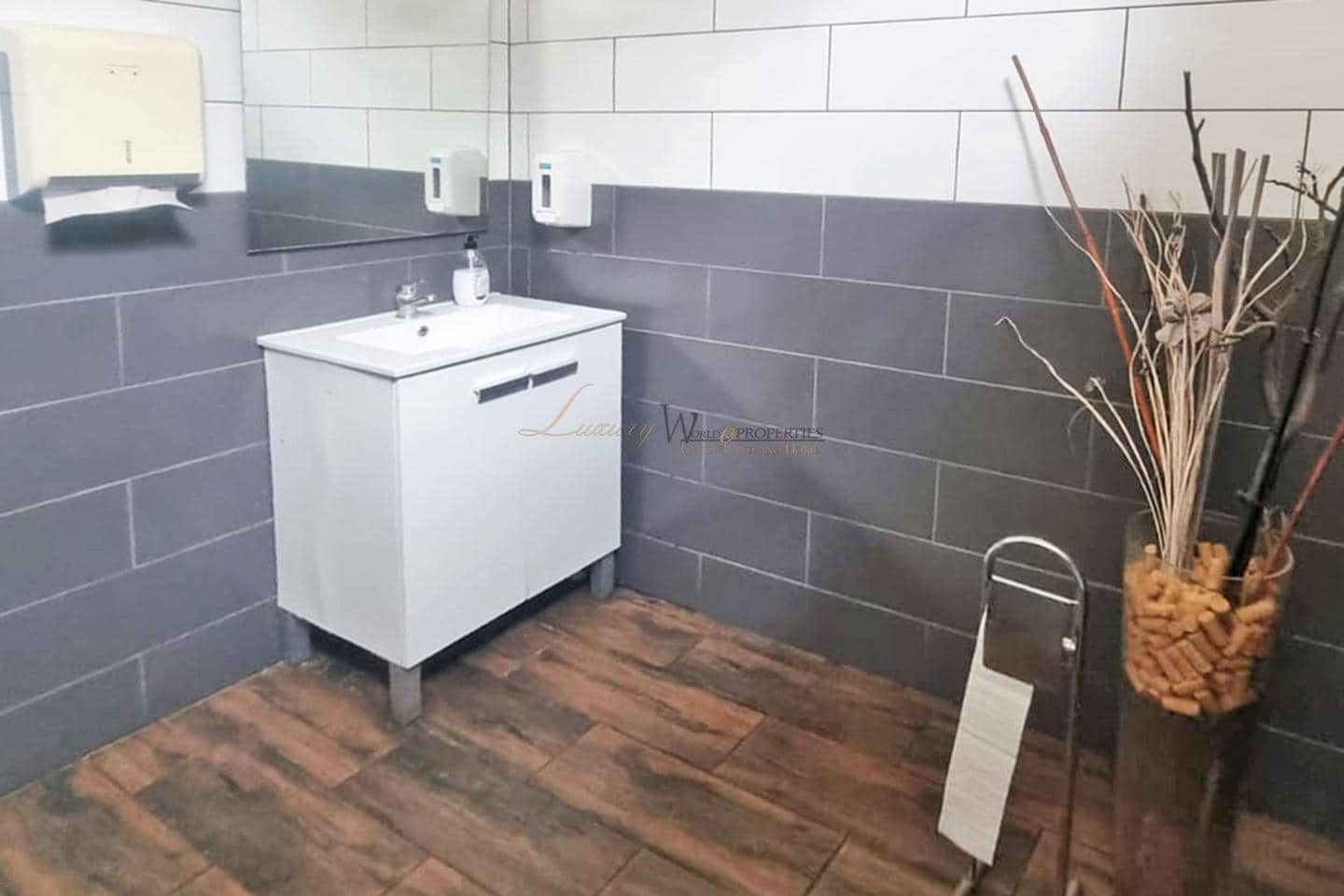 1 sypialnia Biznes do wynajęcia w Costa Adeje - 950 € (Ref: 9340183)