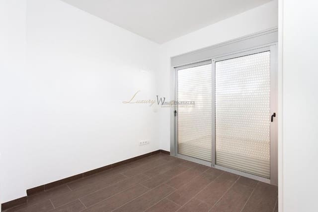 Piso de 2 habitaciones en Amarilla Golf, San Miguel de Abona en venta con piscina garaje - 314.500 € (Ref: 9340279)